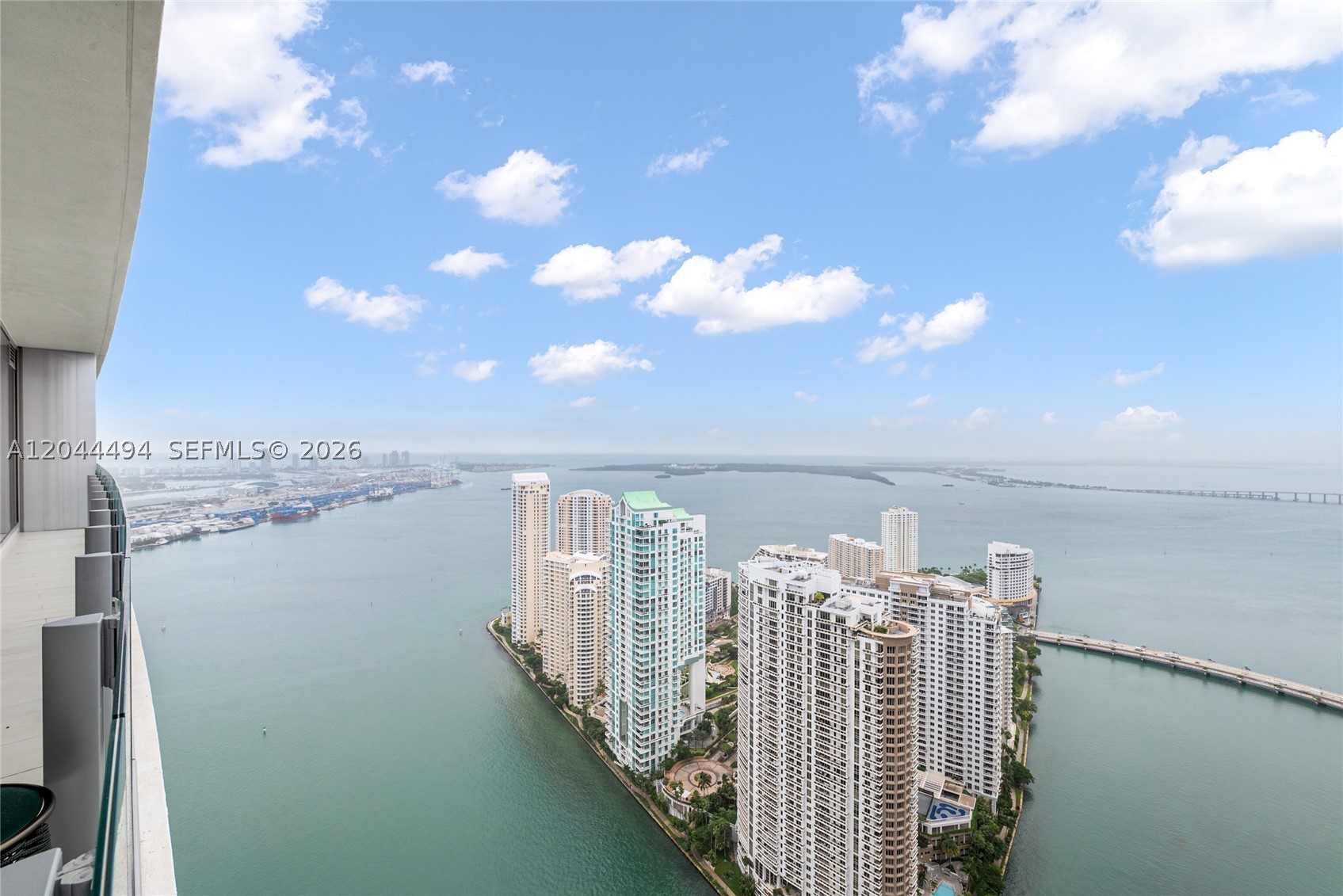 image Aston Martin Residences2