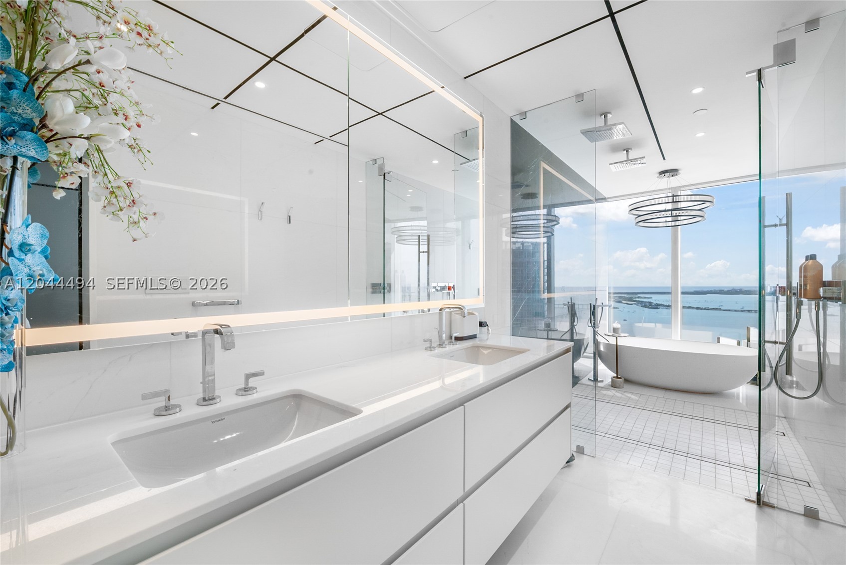image Aston Martin Residences32
