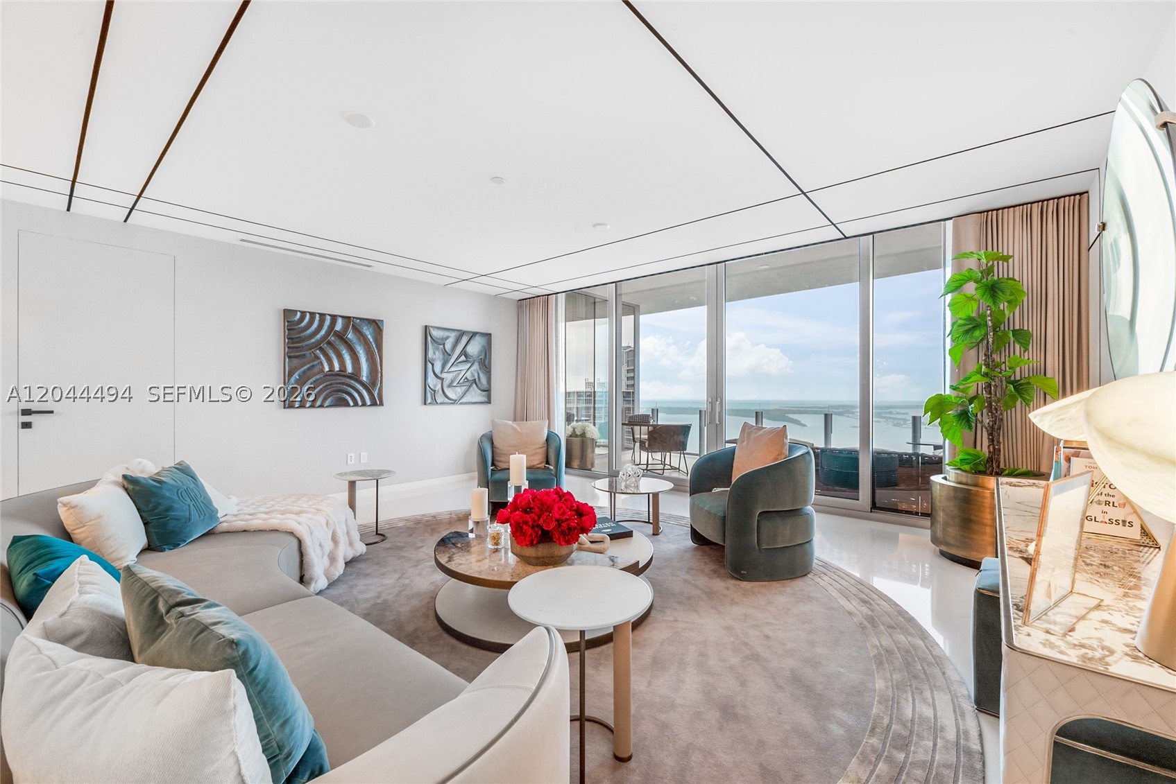 image Aston Martin Residences8