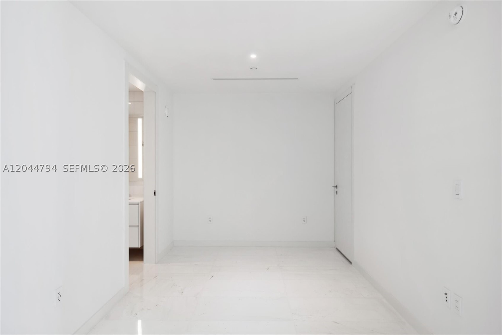 image Aston Martin Residences9