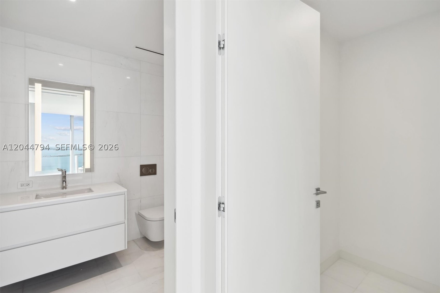 image Aston Martin Residences18