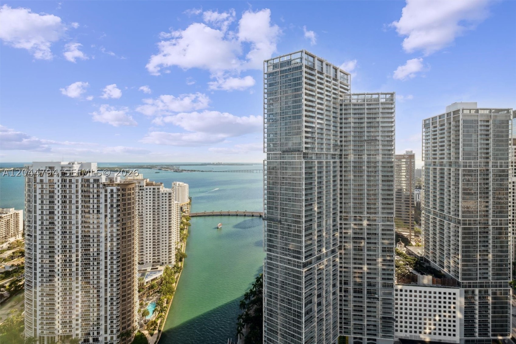 image Aston Martin Residences21