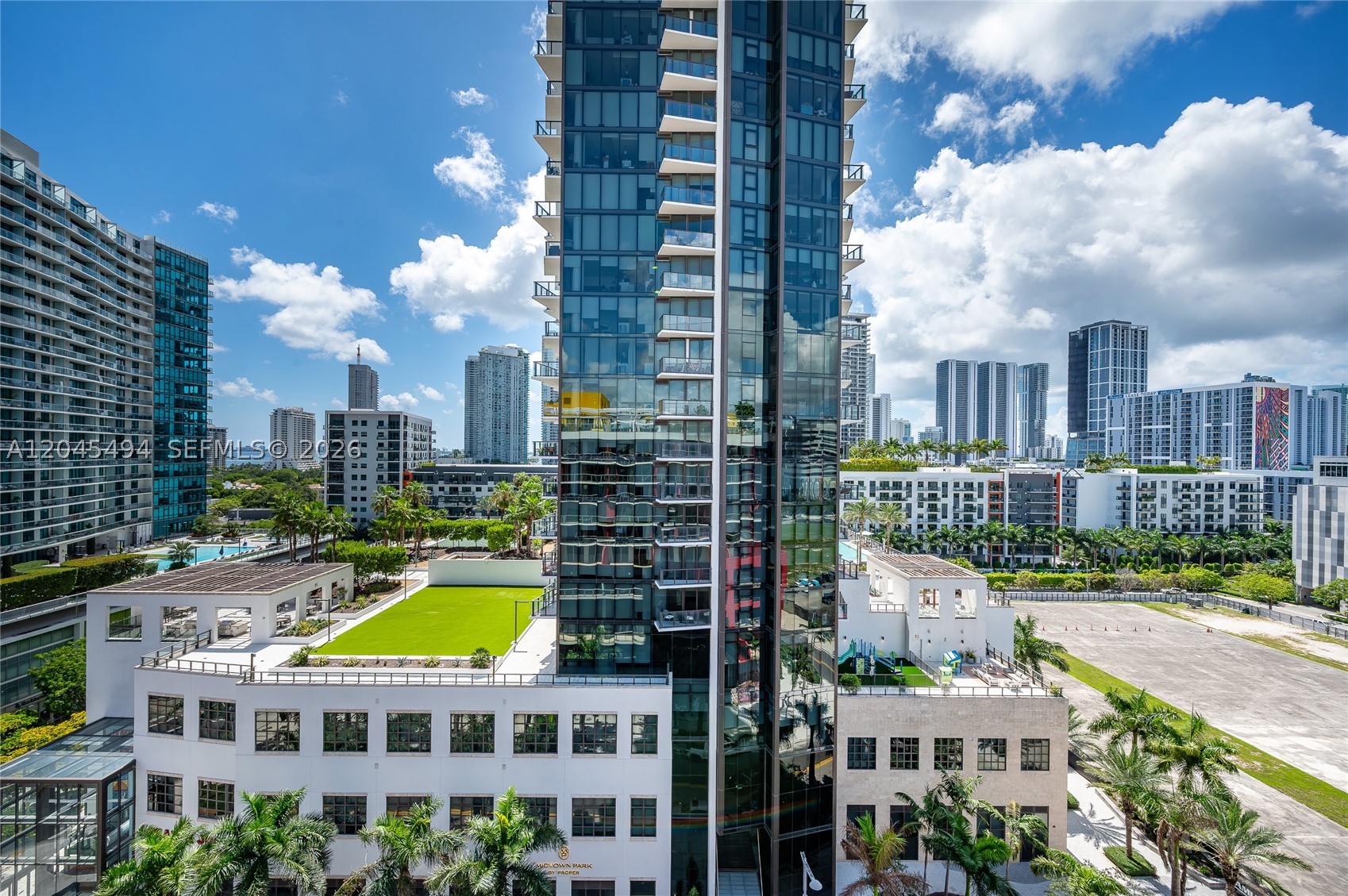 image The Standard Residences Midtown Miami14