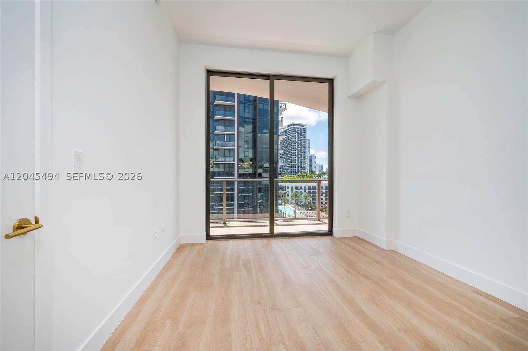 image The Standard Residences Midtown Miami17