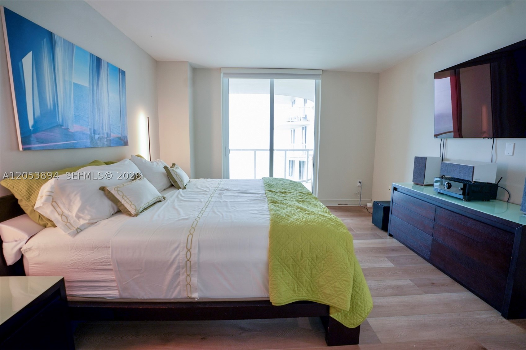 image Champlain Towers East13