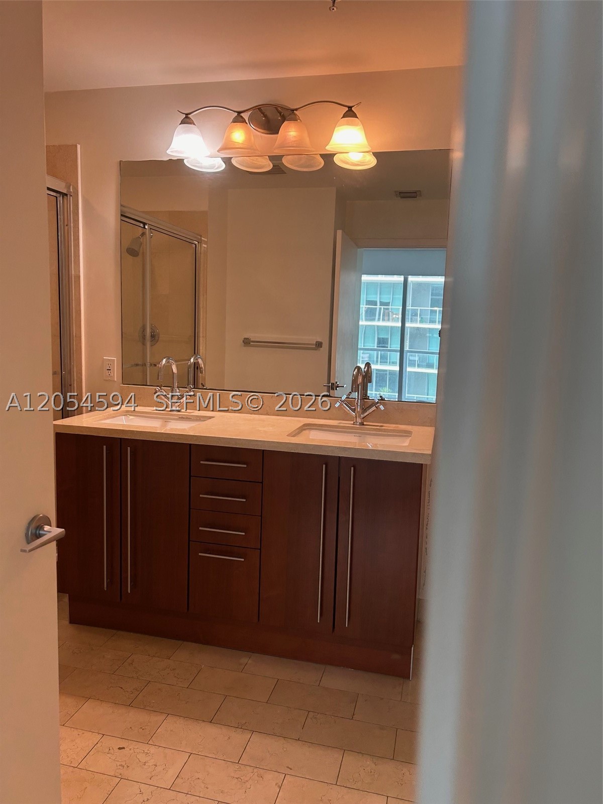 1111 SW 1st Ave #3816 Miami, FL 33130