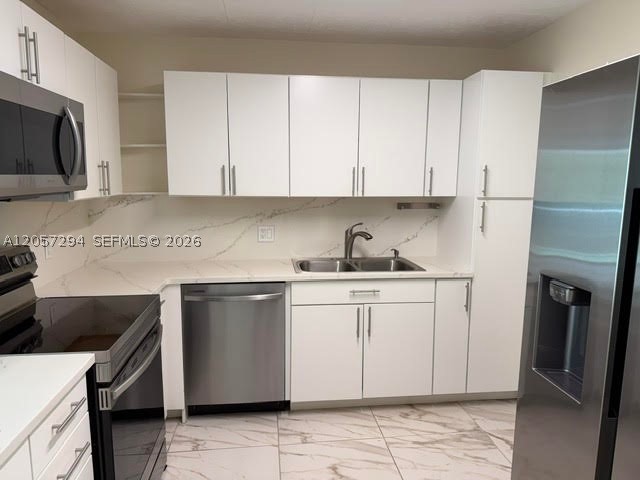 2801 NE 183rd St #308W