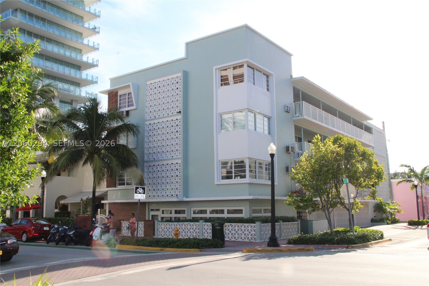 158 Ocean Dr #206