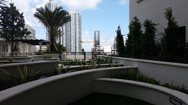 image Nine at Mary Brickell Village20
