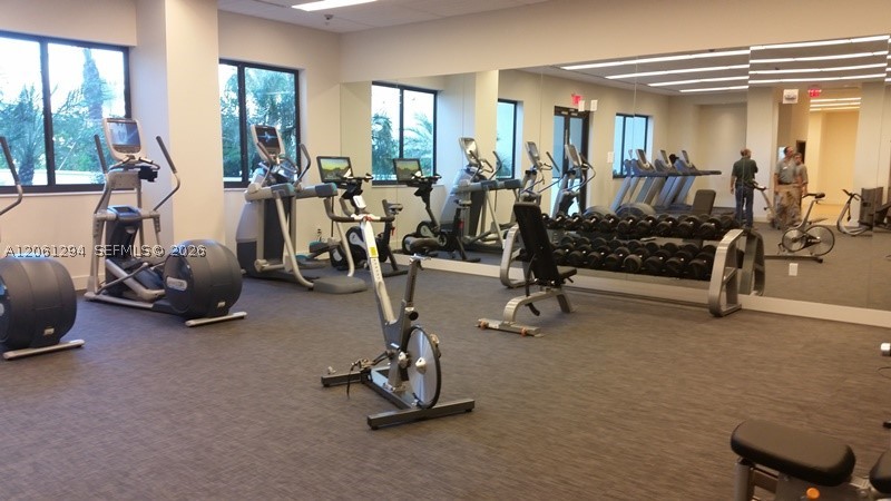 image Nine at Mary Brickell Village27