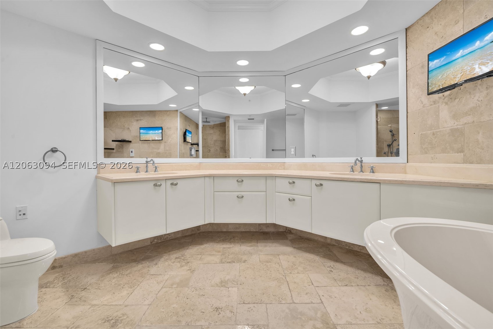 333 Las Olas Way #1602 Fort Lauderdale, FL 33301