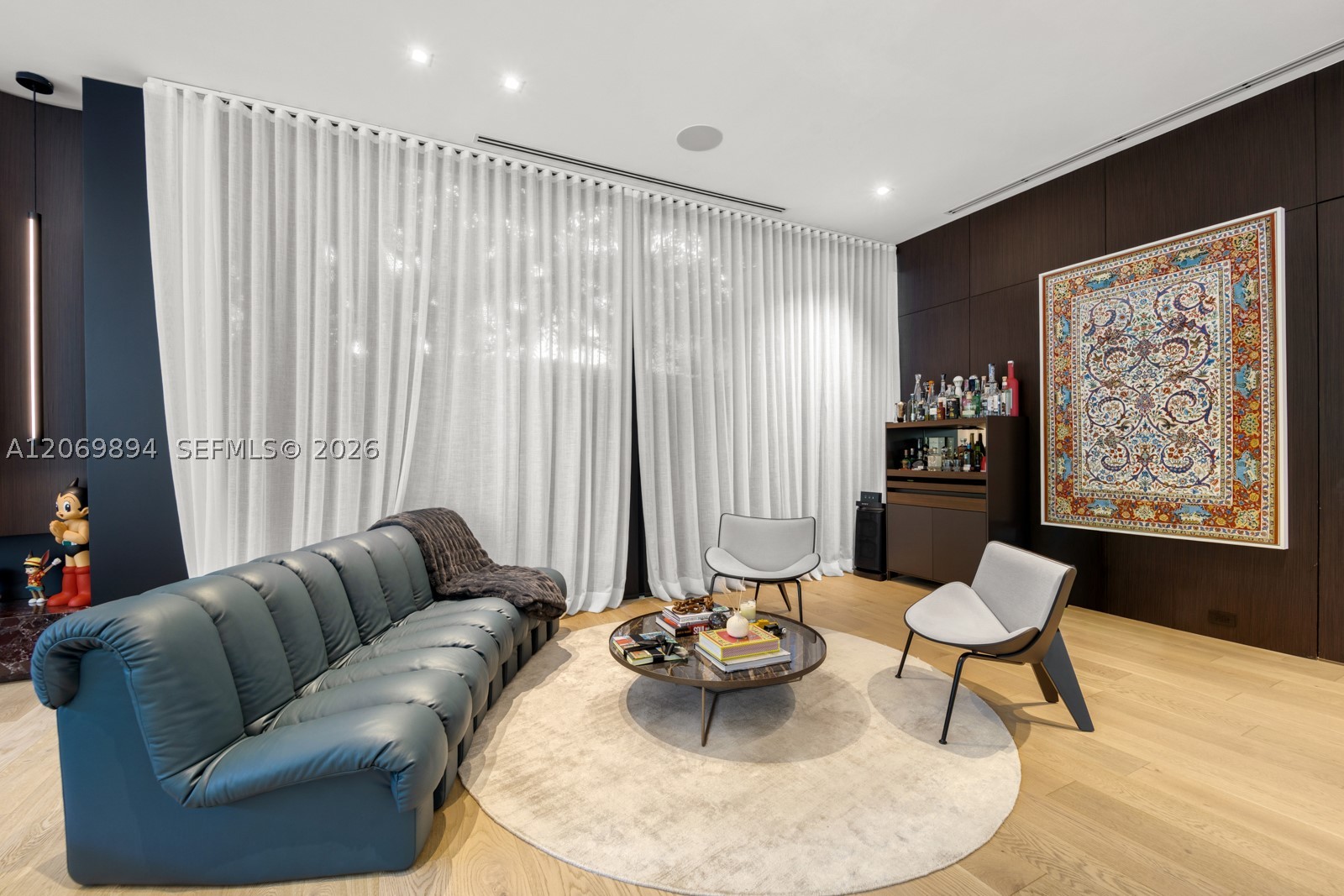 6015 N Bay Rd Miami Beach, FL 33140