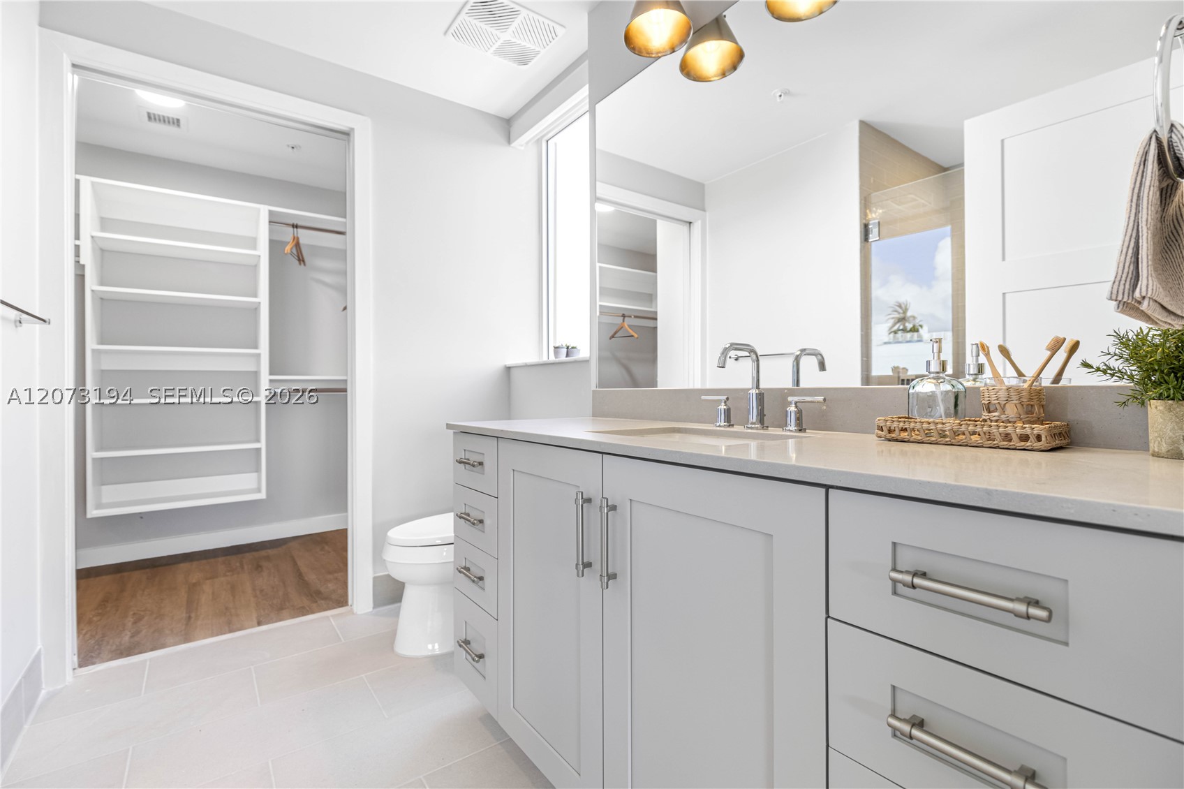 3335 Thomas Ave #412 Miami, FL 33133