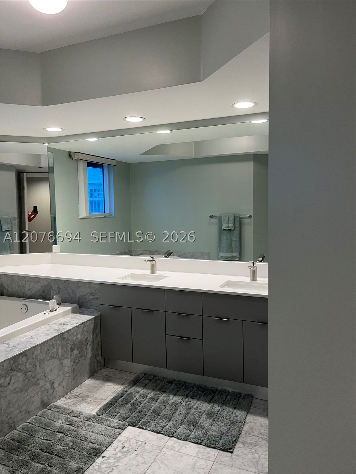 16485 Collins Ave #2538 Sunny Isles Beach, FL 33160