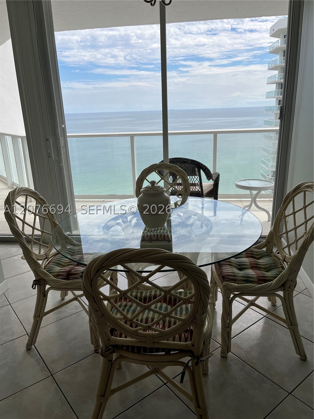 16485 Collins Ave #2538 Sunny Isles Beach, FL 33160