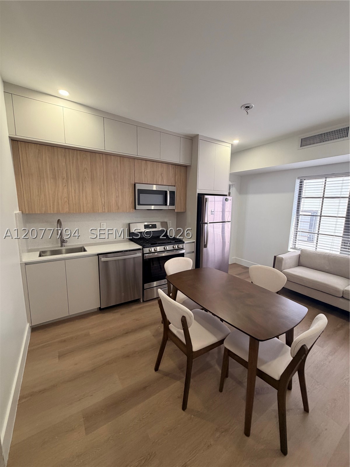 1619 Jefferson Ave #309