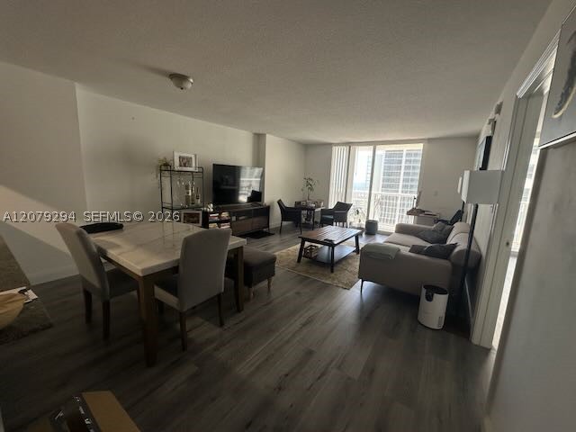 image The Club at Brickell Bay12