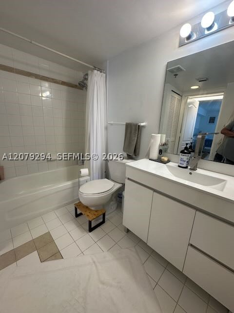 image The Club at Brickell Bay17