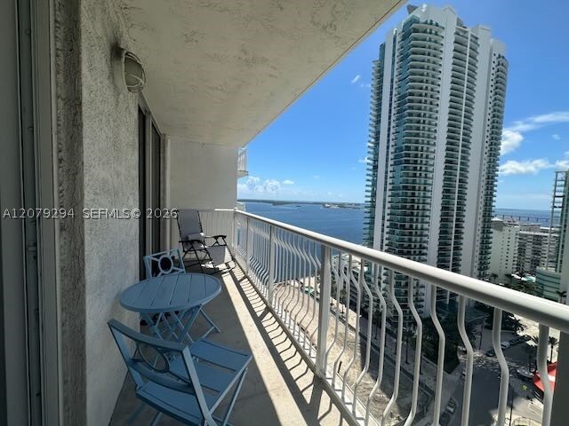 image The Club at Brickell Bay2