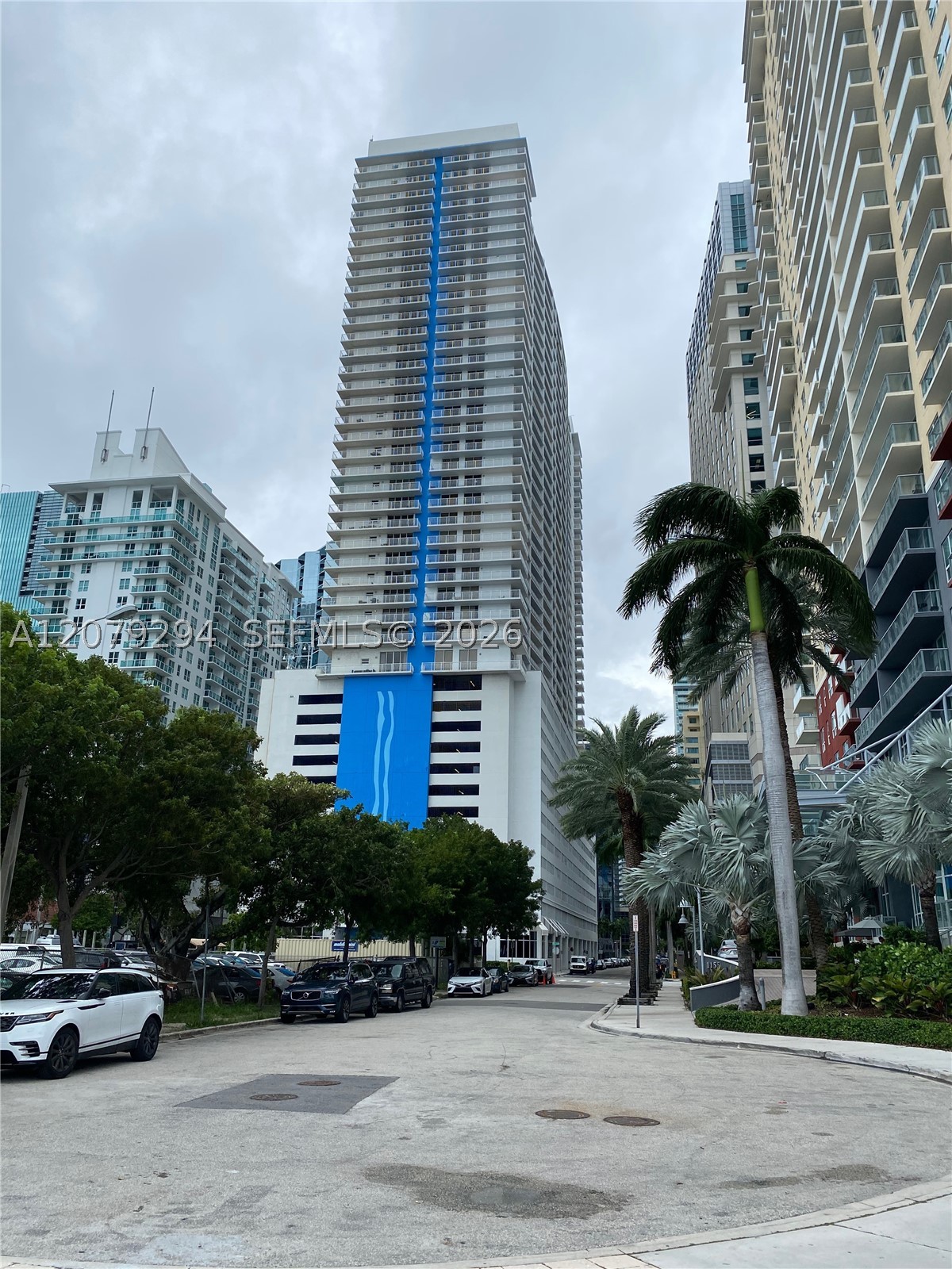 image The Club at Brickell Bay38
