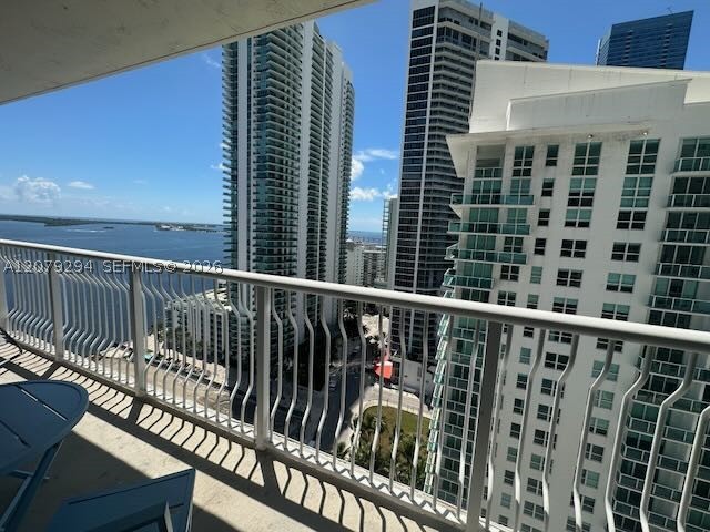 image The Club at Brickell Bay3