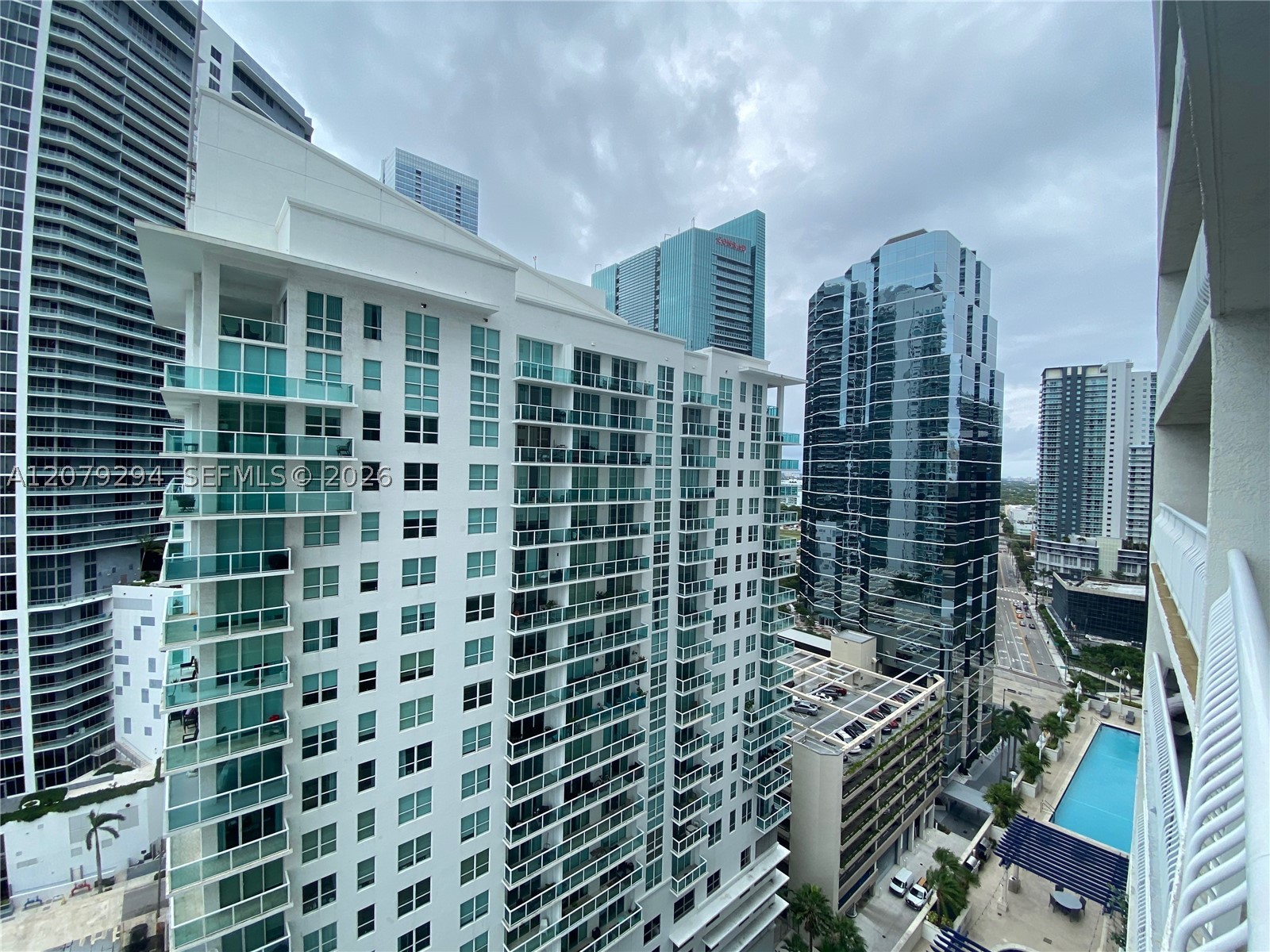 image The Club at Brickell Bay6
