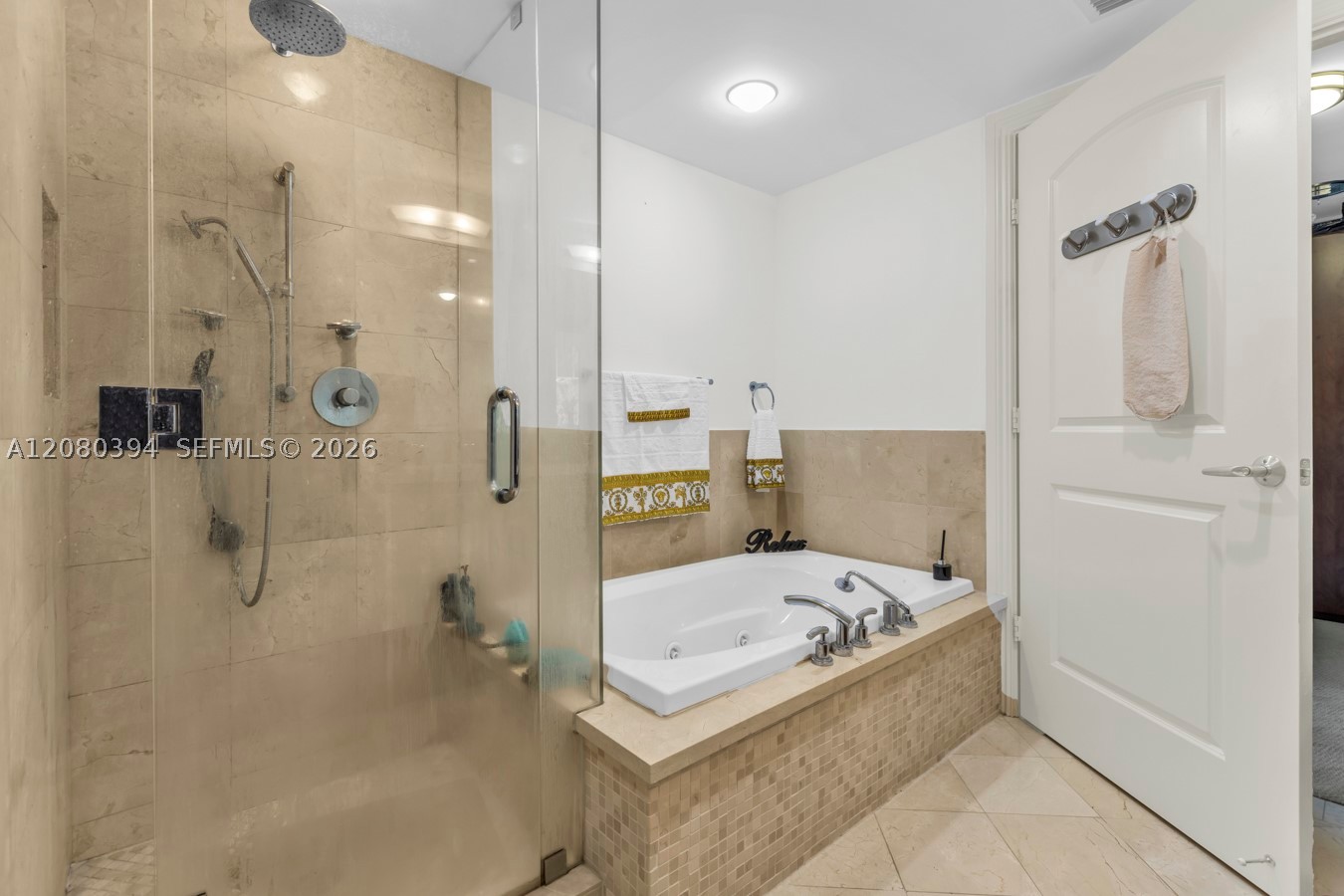 1200 Holiday Dr #208 Fort Lauderdale, FL 33316