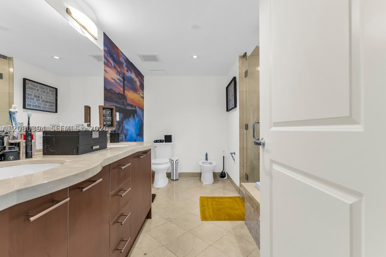 1200 Holiday Dr #208 Fort Lauderdale, FL 33316