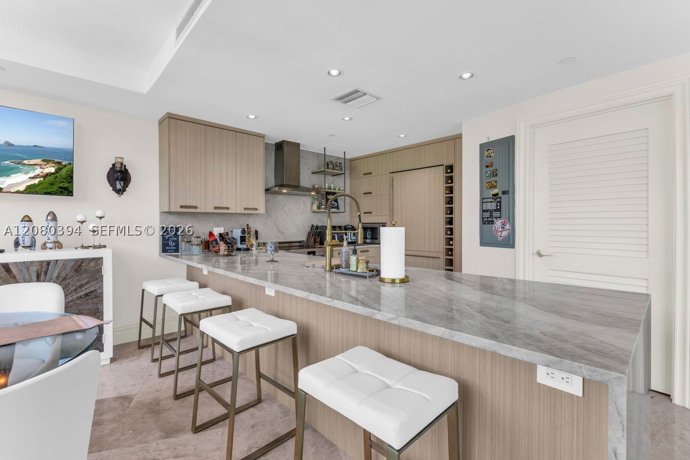 1200 Holiday Dr #208 Fort Lauderdale, FL 33316