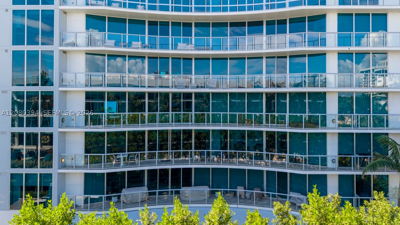 1200 Holiday Dr #208 Fort Lauderdale, FL 33316