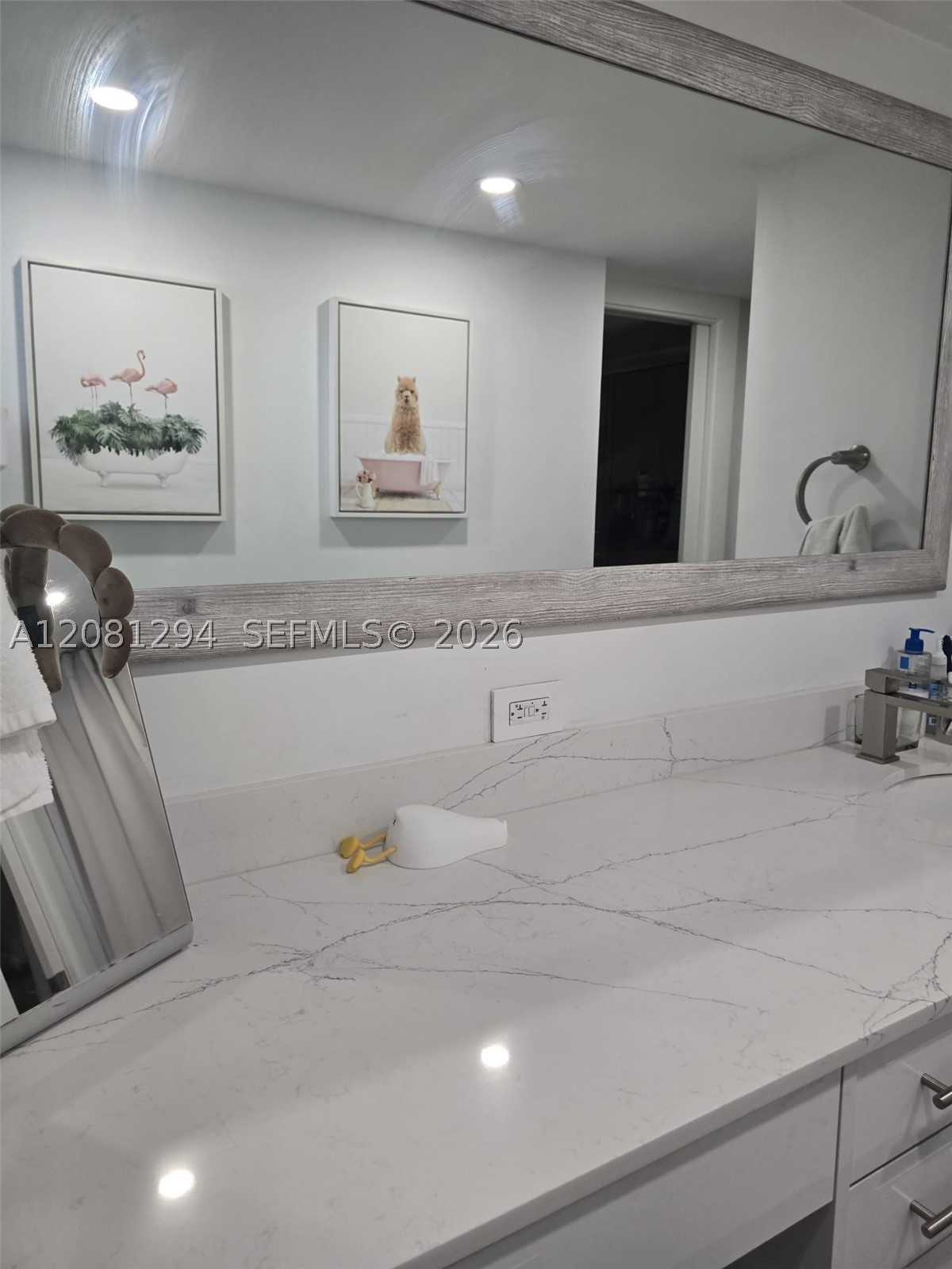 image Brickell Place II13