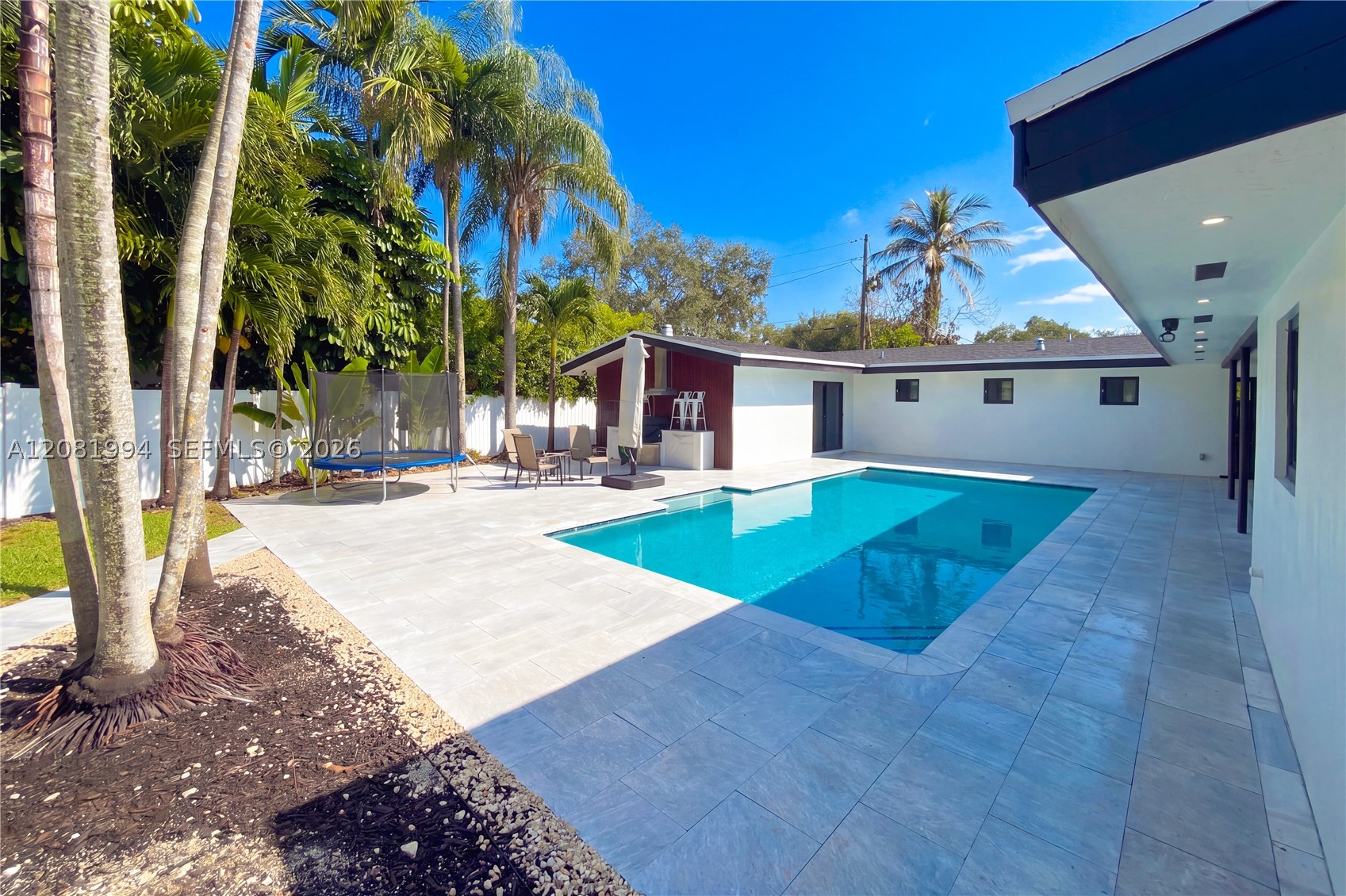 8201 SW 151st St Palmetto Bay, FL 33158