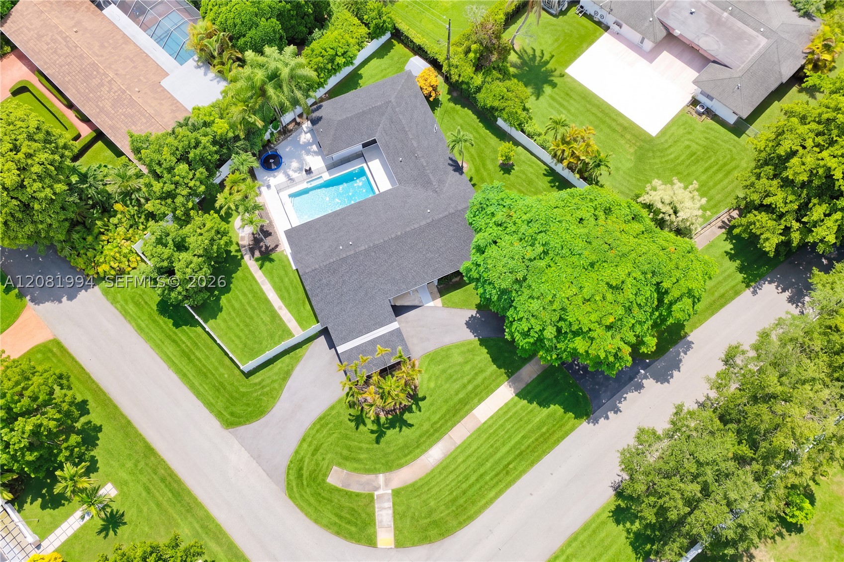 8201 SW 151st St Palmetto Bay, FL 33158