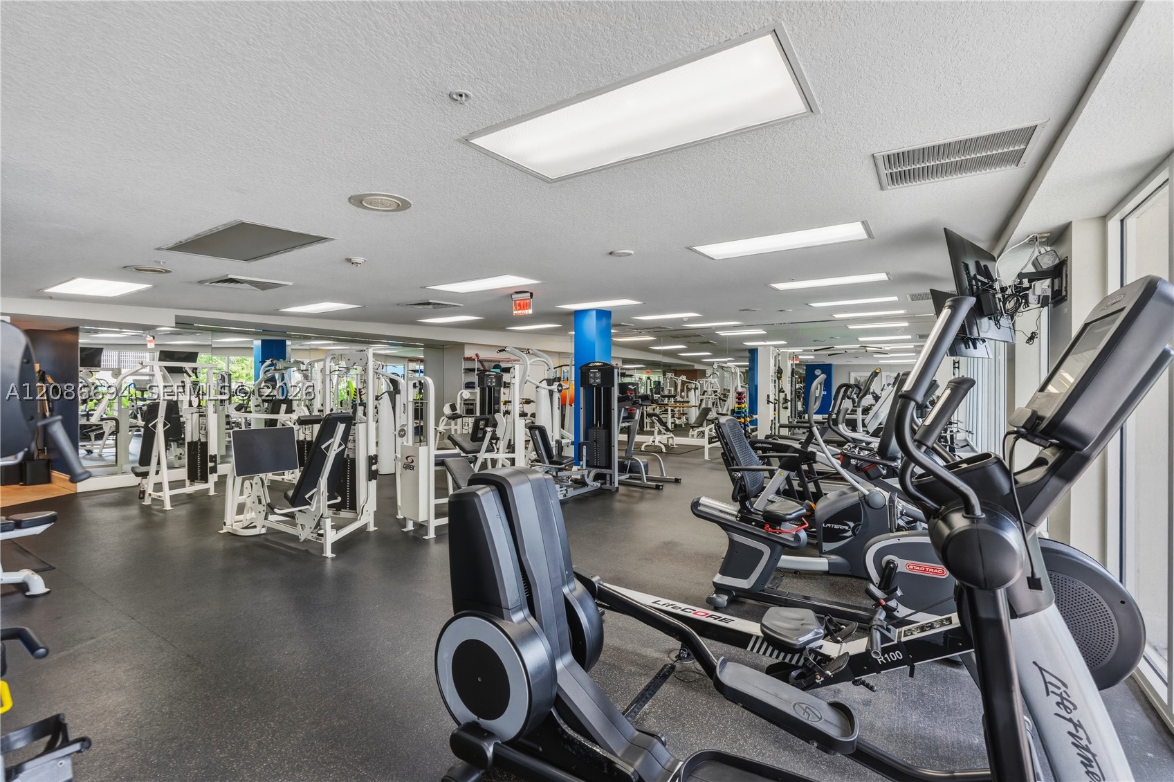 6051 N Ocean Dr #1601 Hollywood, FL 33019