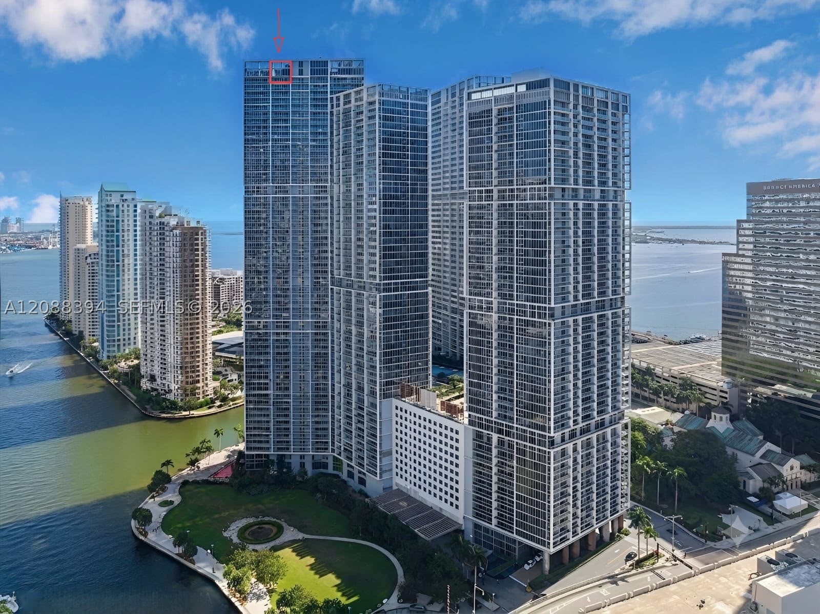 465 Brickell Ave #5704