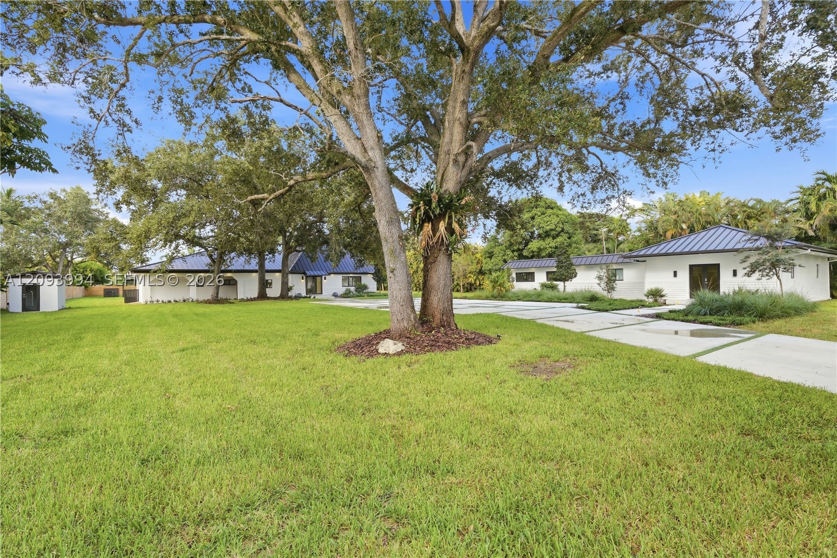 10861 SW 93rd St Miami, FL 33176