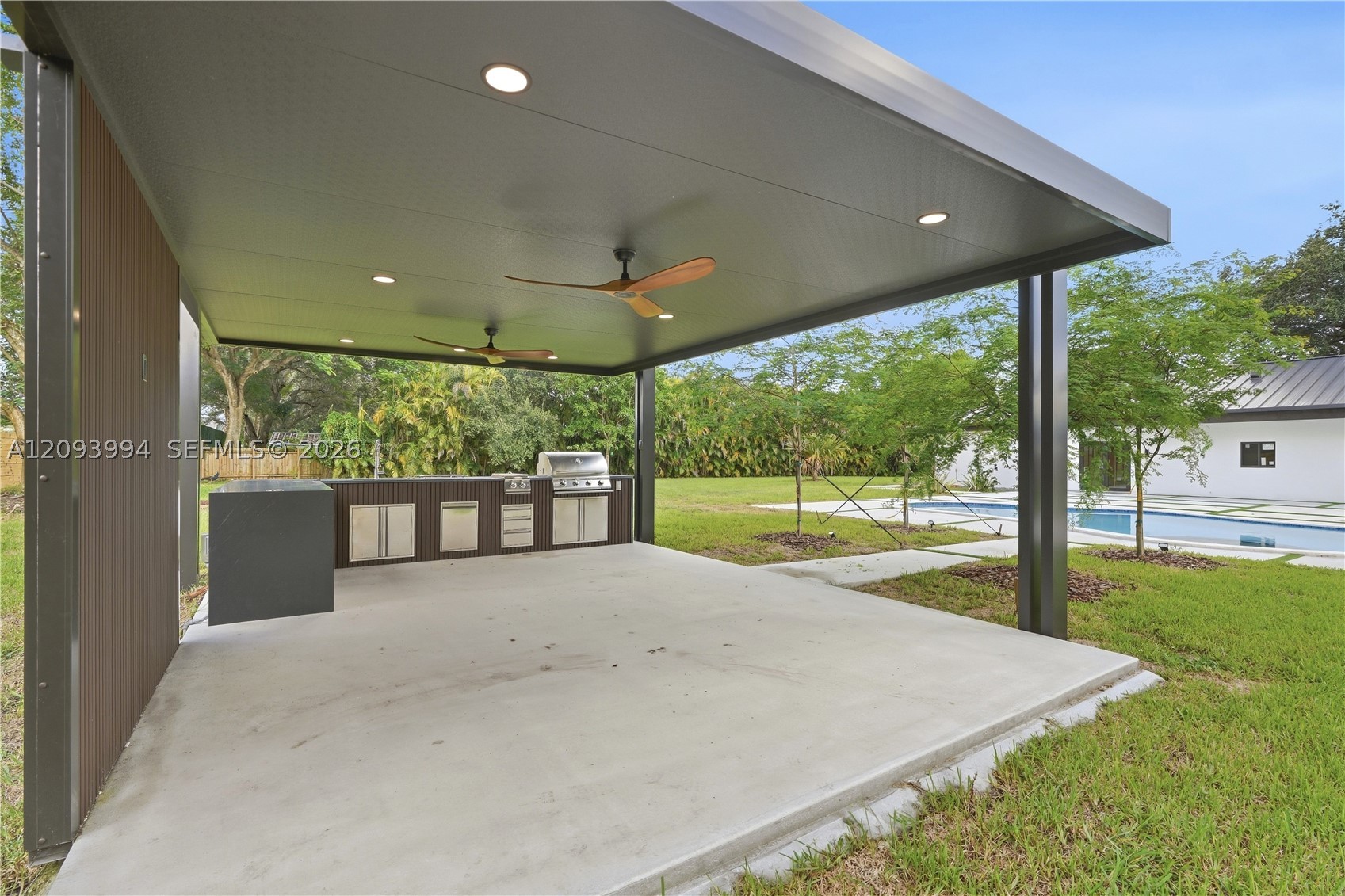 10861 SW 93rd St Miami, FL 33176