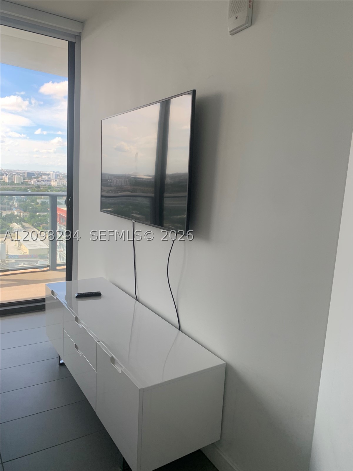 image Canvas6