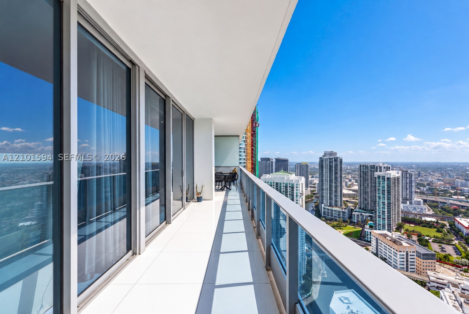 image Epic Residences7