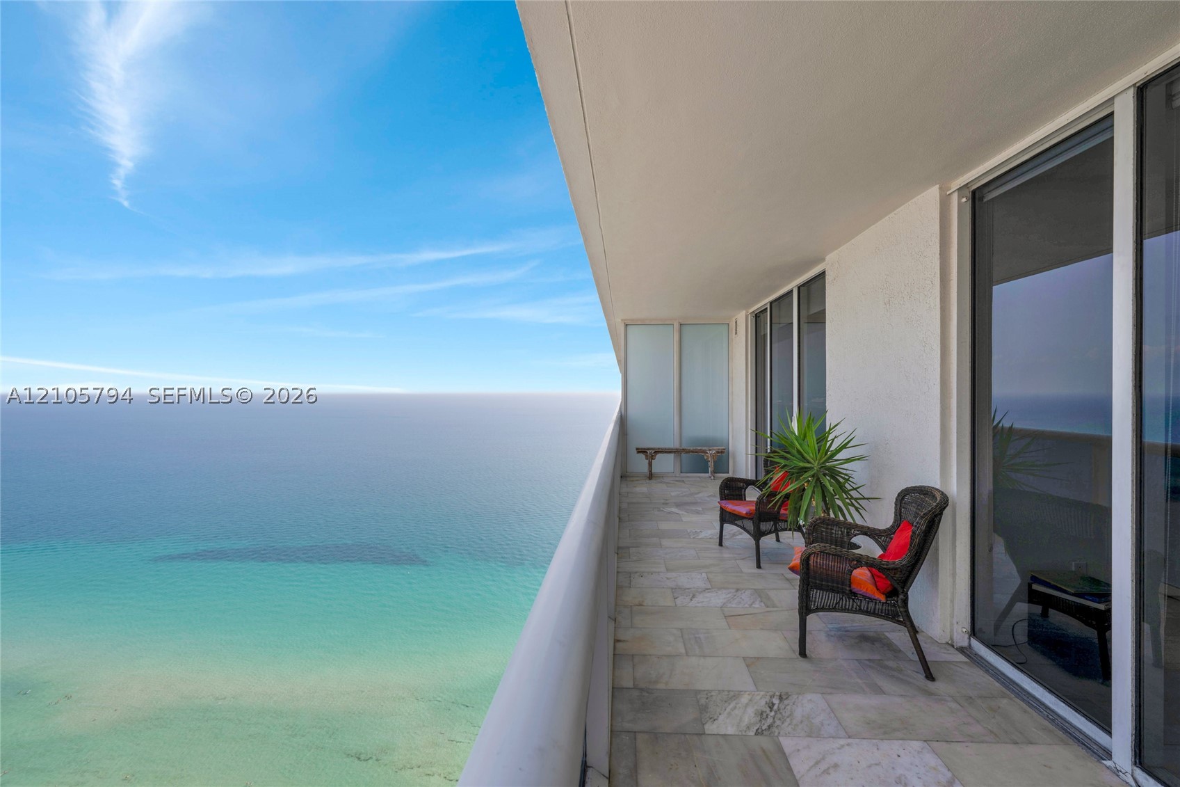 image Beach Club 227