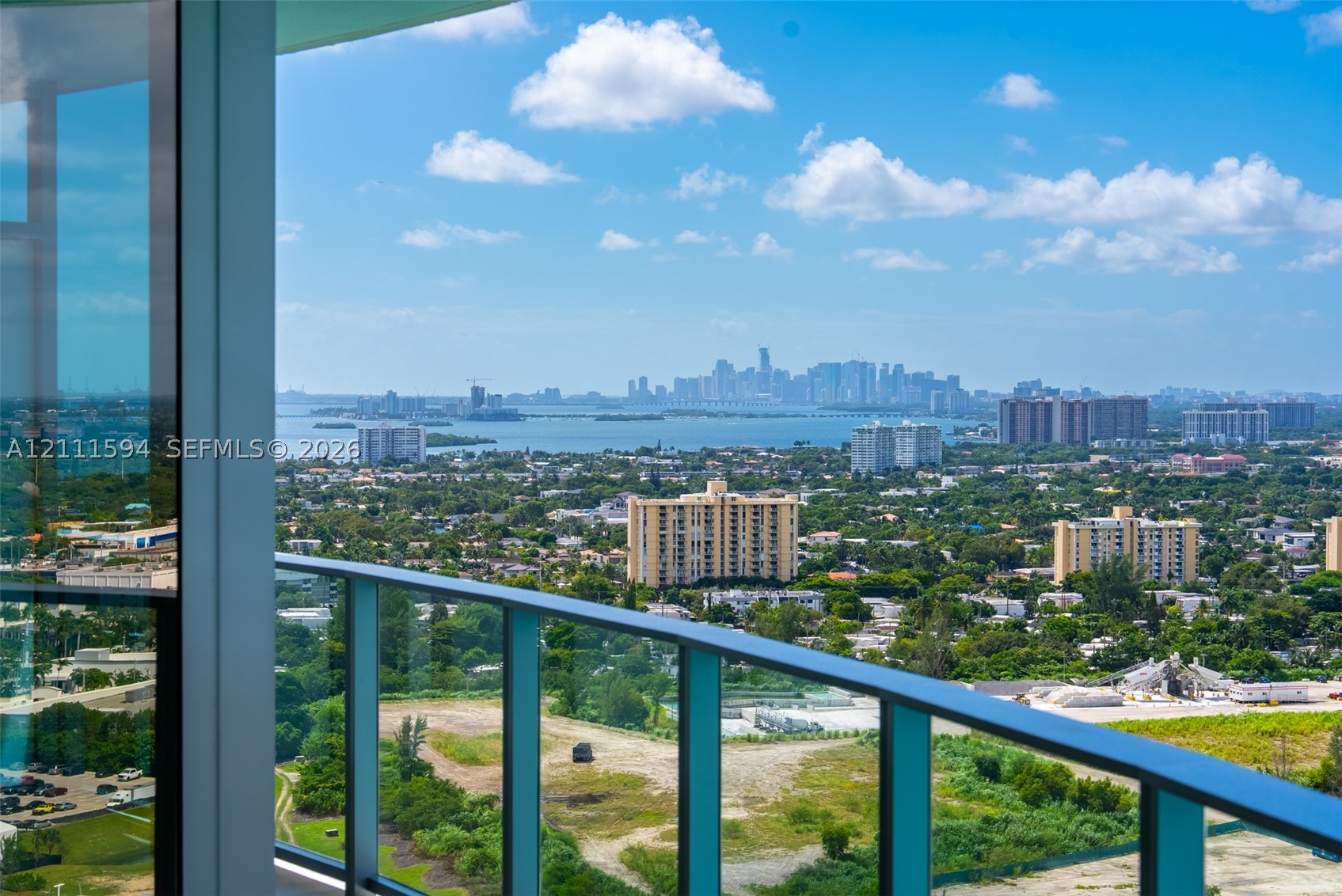2411 Laguna Cir #2506 North Miami, FL 33181