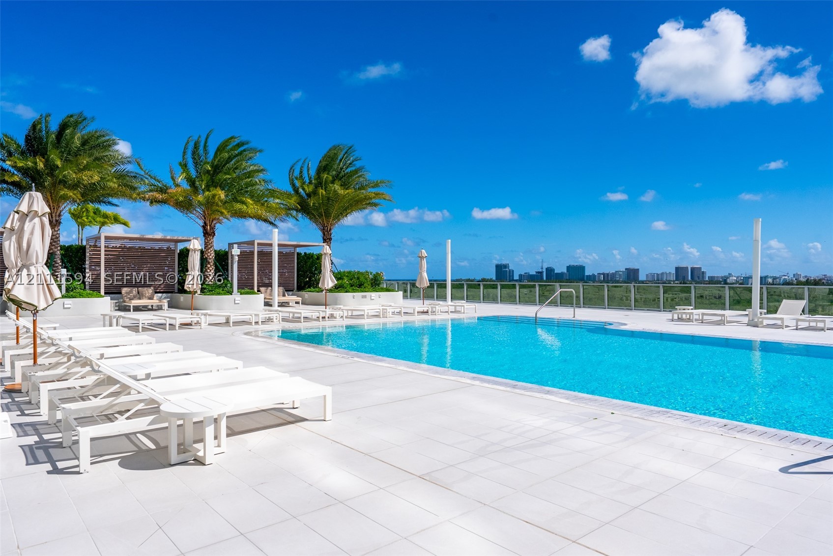 2411 Laguna Cir #2506 North Miami, FL 33181