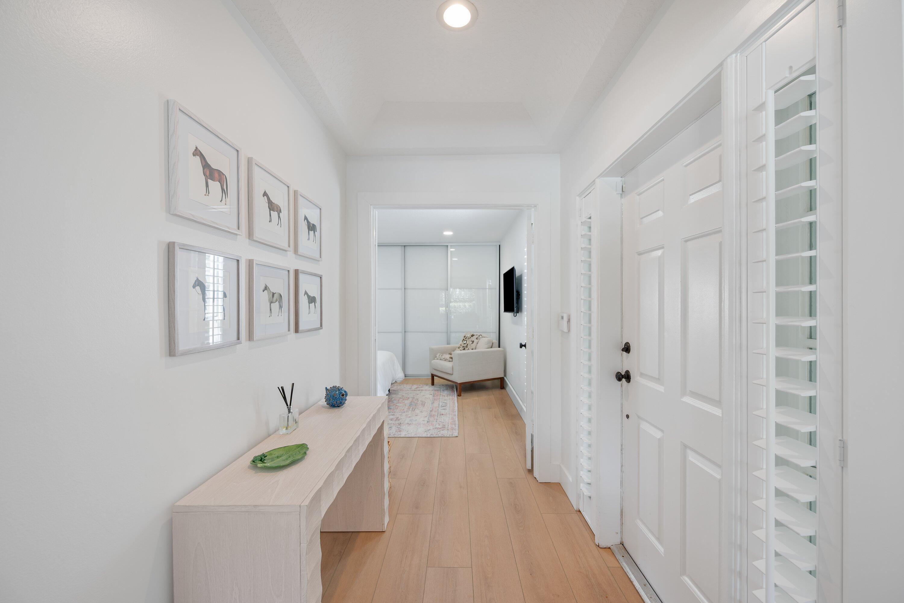 2236 Las Casitas Wellington, FL 33414