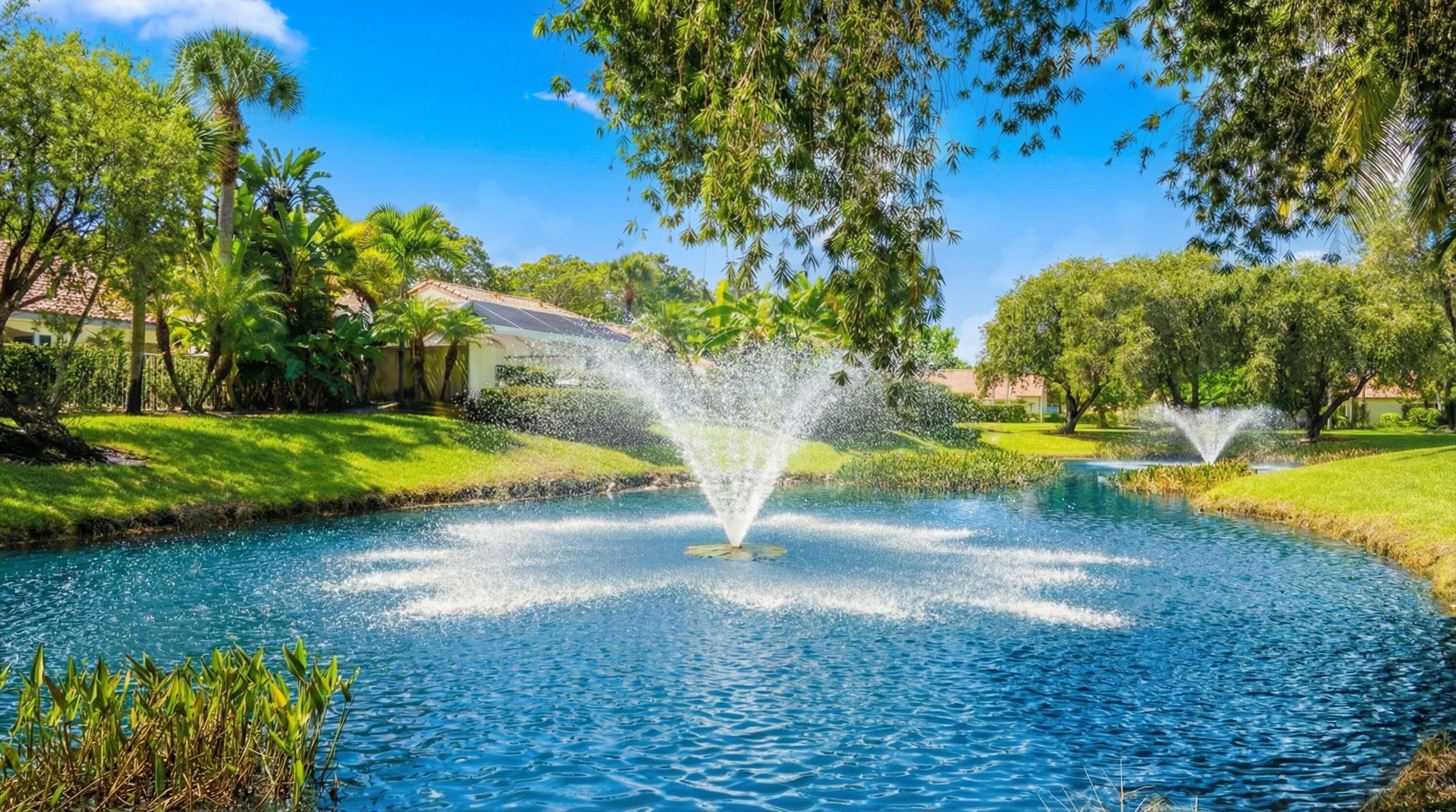 2236 Las Casitas Wellington, FL 33414