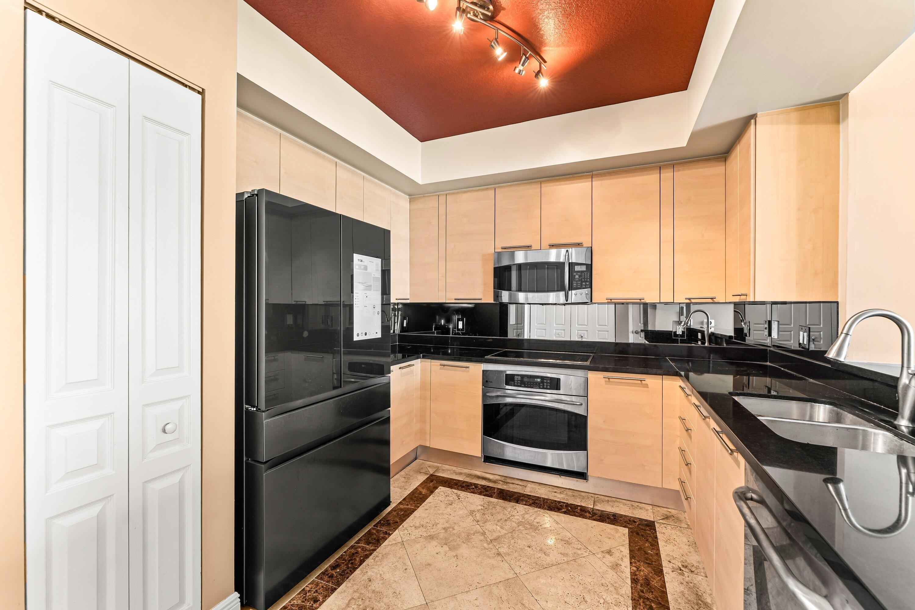 350 SE 2nd #2860 Fort Lauderdale, FL 33301