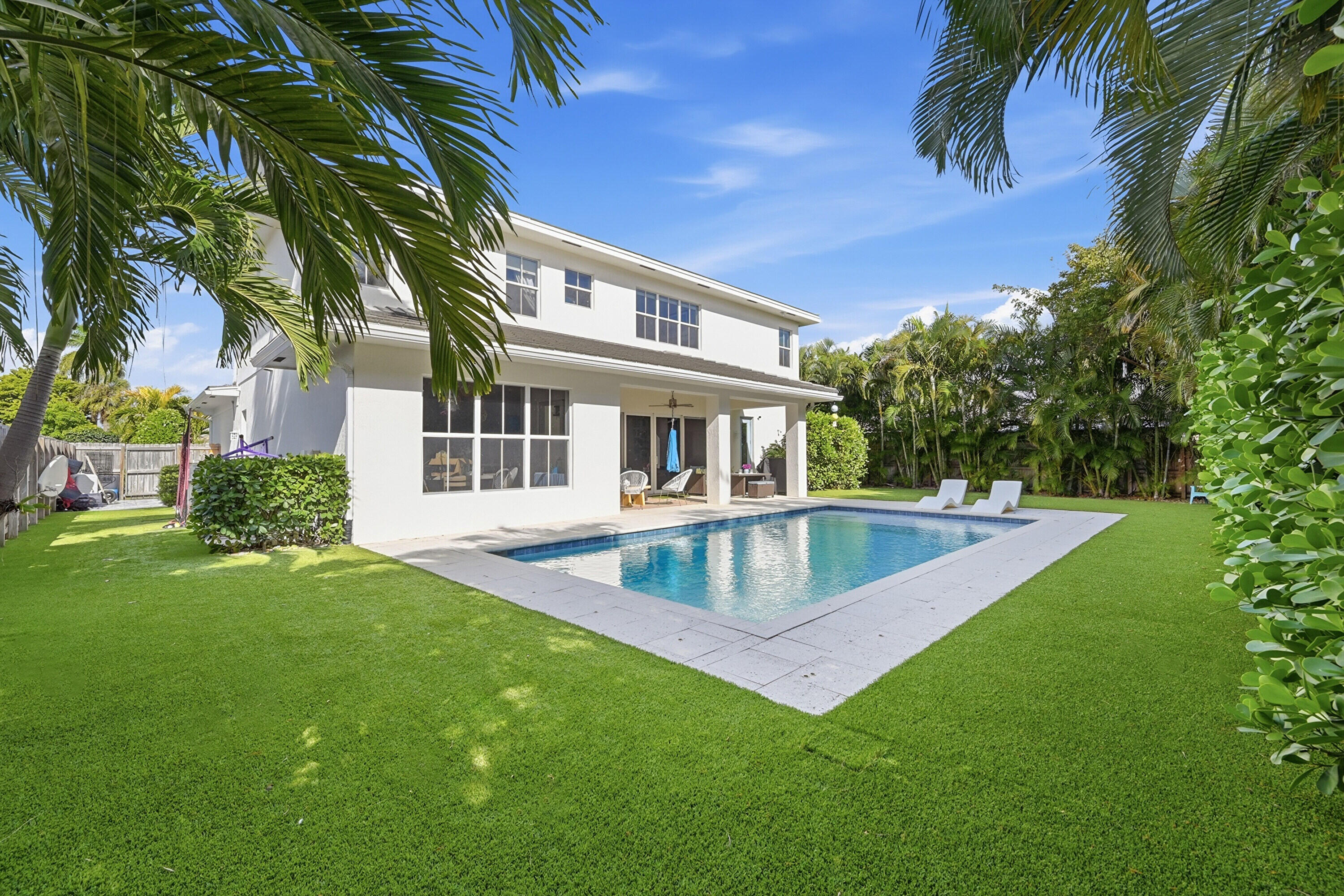 2840 NE 22nd Lighthouse Point, FL 33064