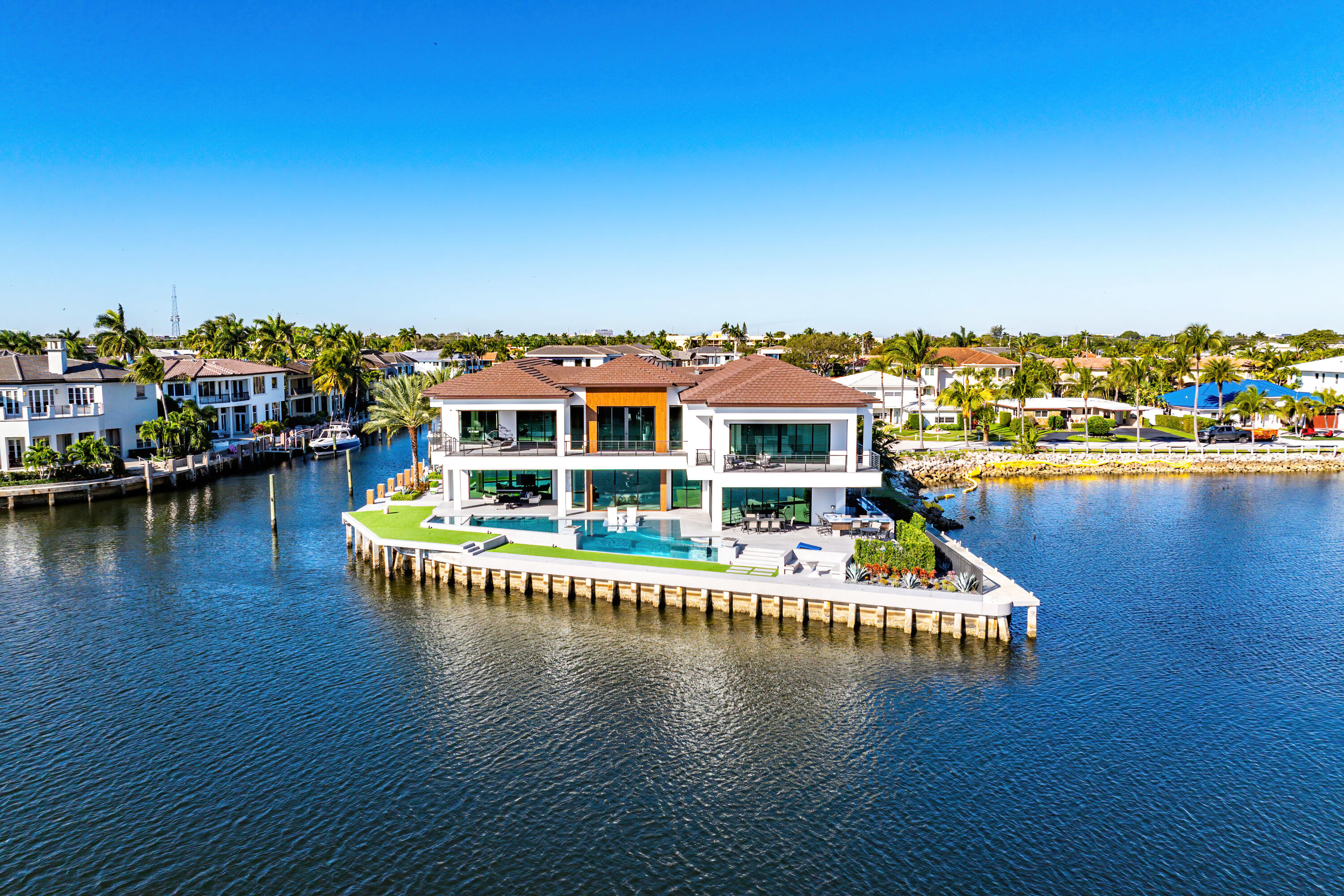 2934 NE 8th Boca Raton, FL 33431