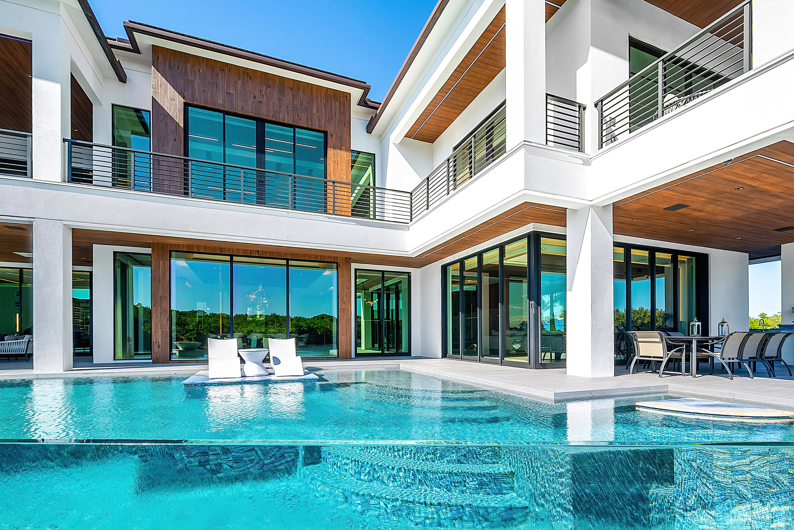 2934 NE 8th Boca Raton, FL 33431