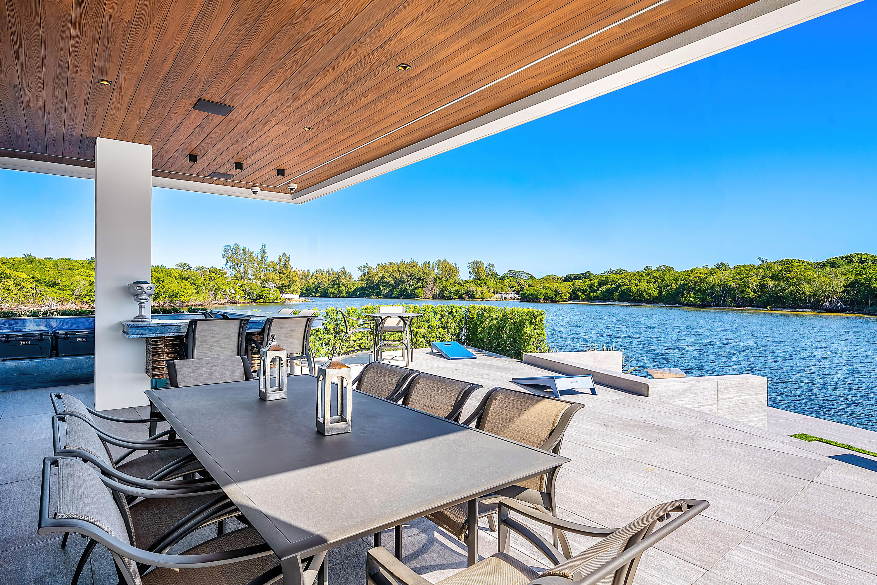 2934 NE 8th Boca Raton, FL 33431