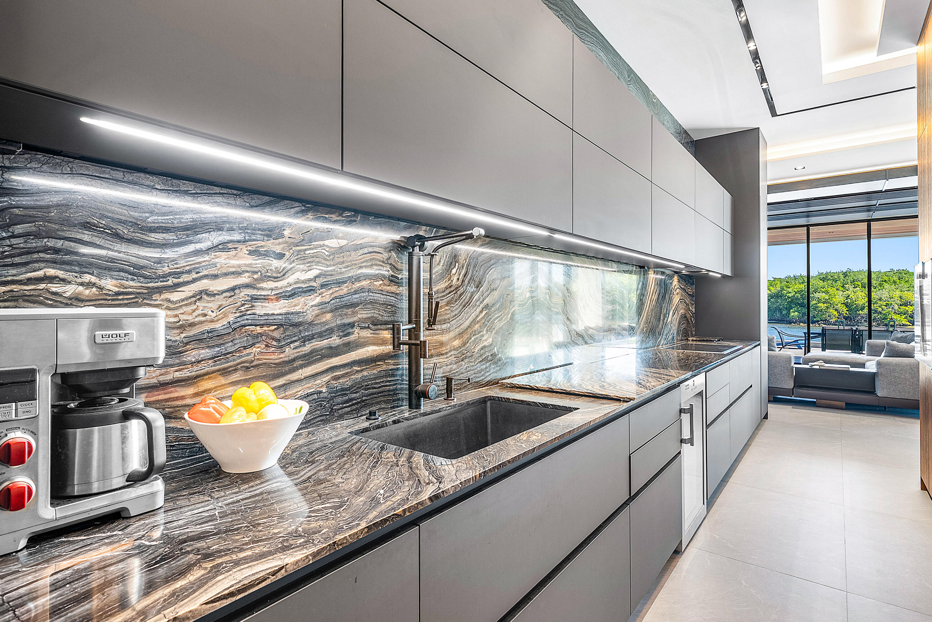 2934 NE 8th Boca Raton, FL 33431